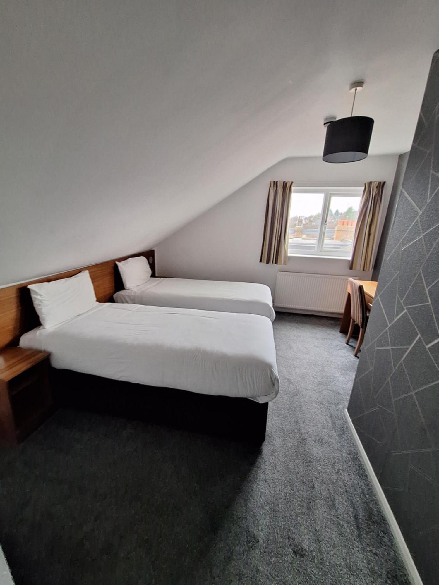 Stockwood Hotel - Luton Airport Kültér fotó